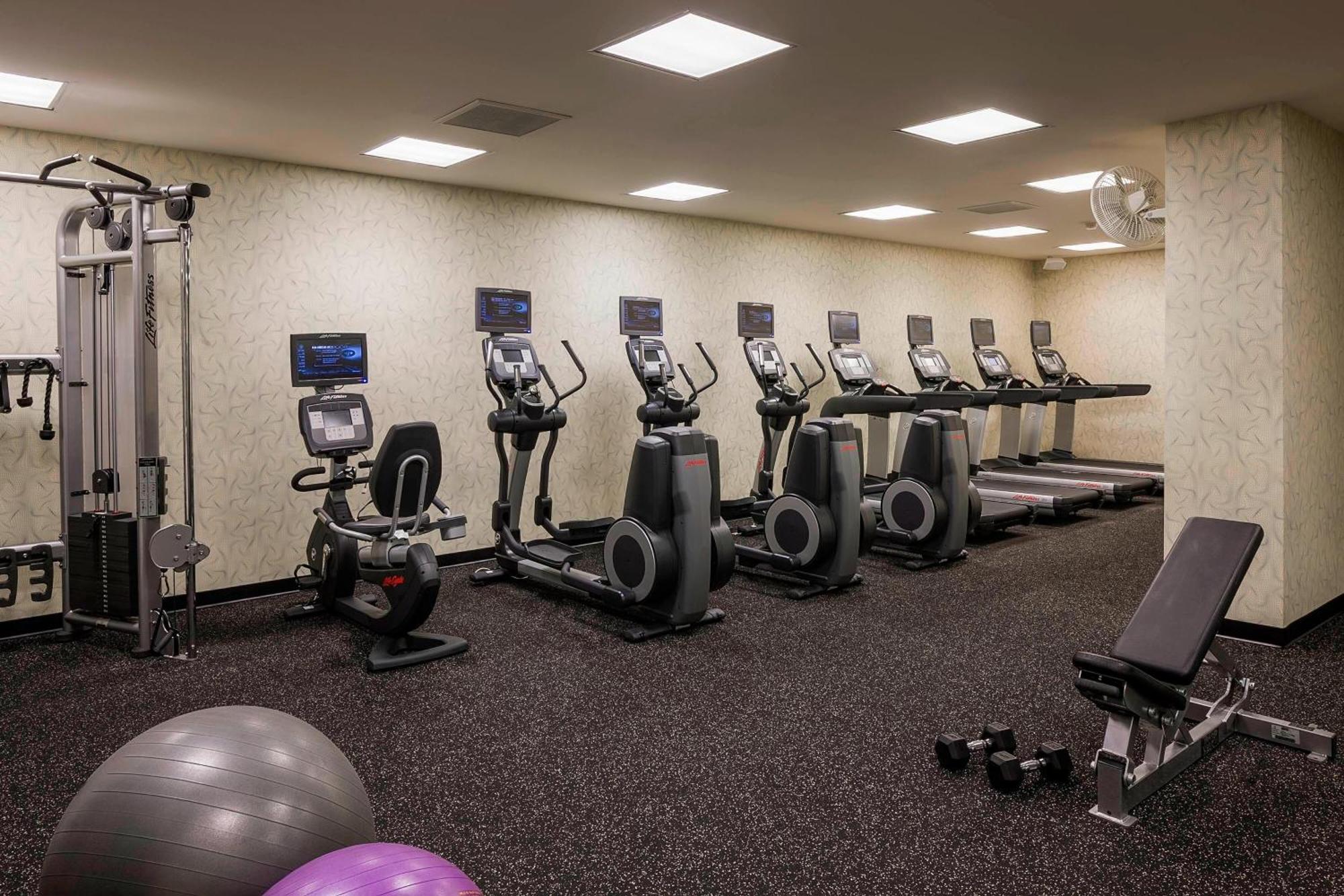 Hotel Courtyard By Marriott Downtown 4*
